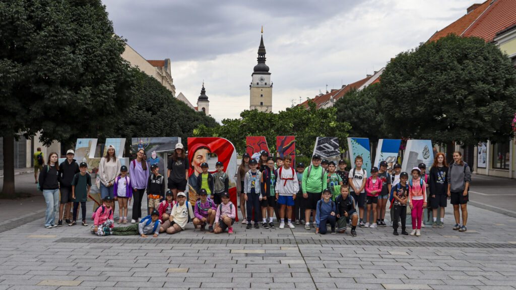 Domka v Trnave: Deti z prímestského tábora skákali z 8 metrov!